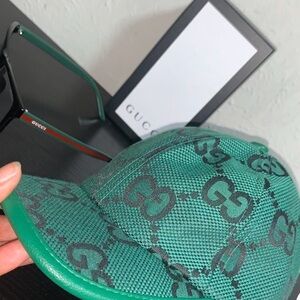 Gucci Emerald Logo Unisex Hat
